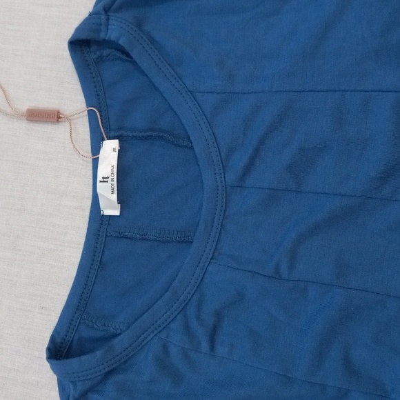 Women's Dress - Picture 10 of 12